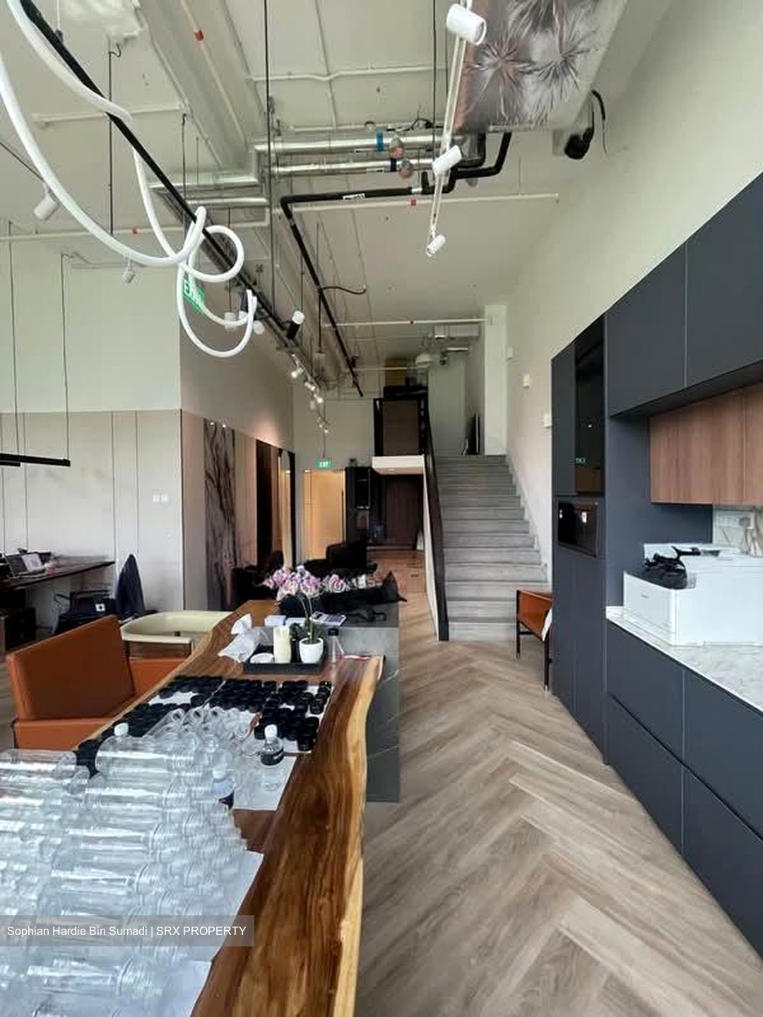 Woods Square (D25), Office #560992621